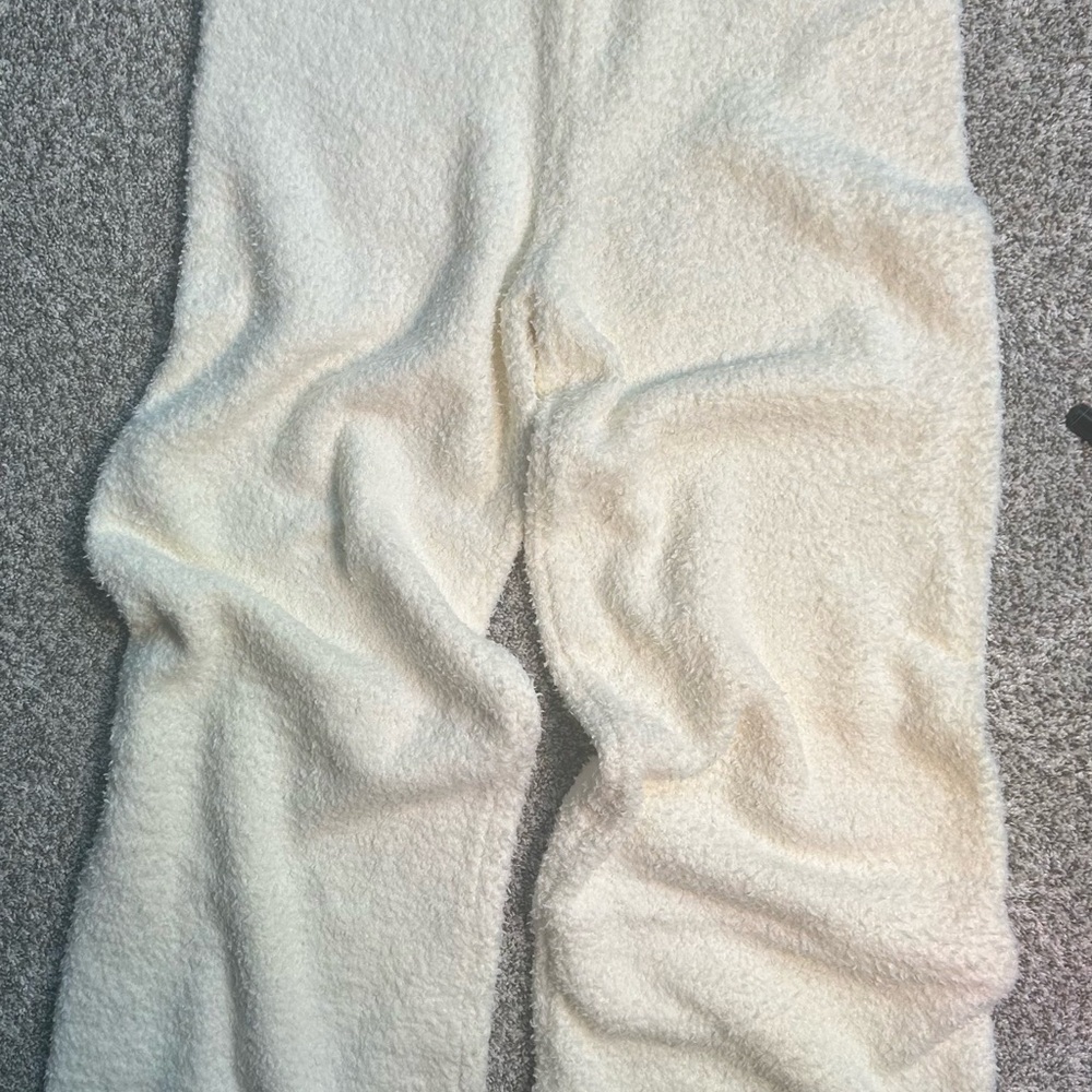 SKIMS Cozy White Boulce Pants NWT - Picture 6 of 9